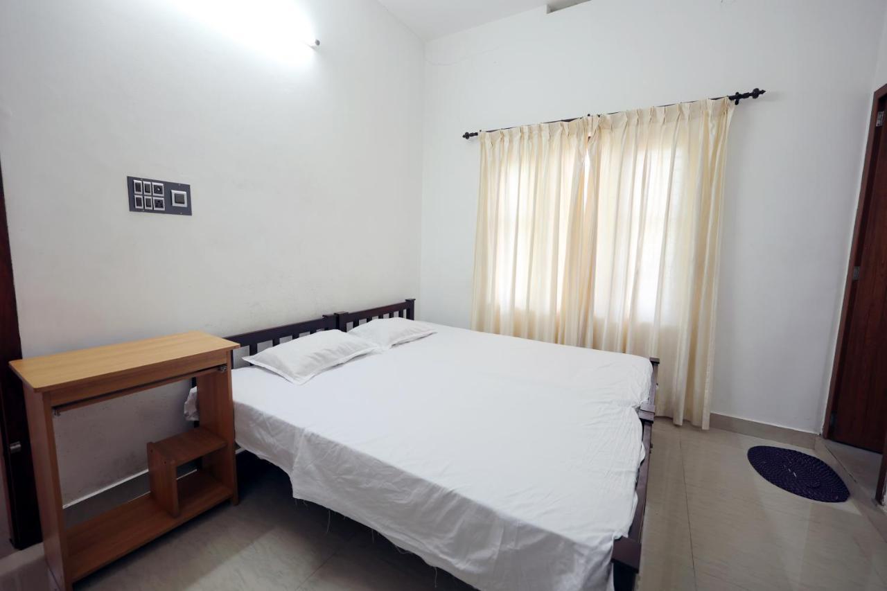 Tellicherry Daffodil Rooms - Non Ac מראה חיצוני תמונה