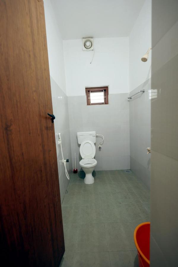 Tellicherry Daffodil Rooms - Non Ac מראה חיצוני תמונה