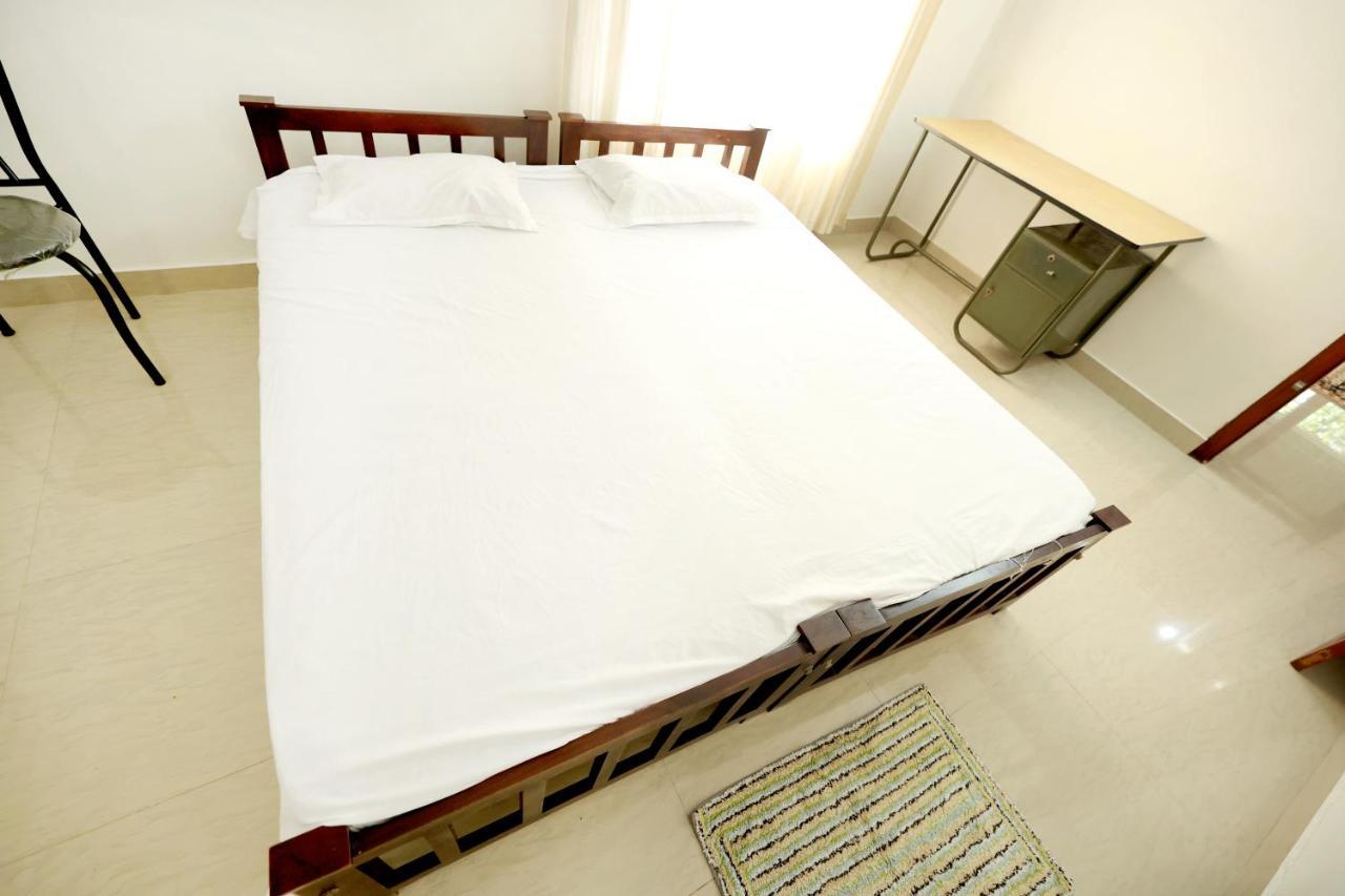 Tellicherry Daffodil Rooms - Non Ac מראה חיצוני תמונה