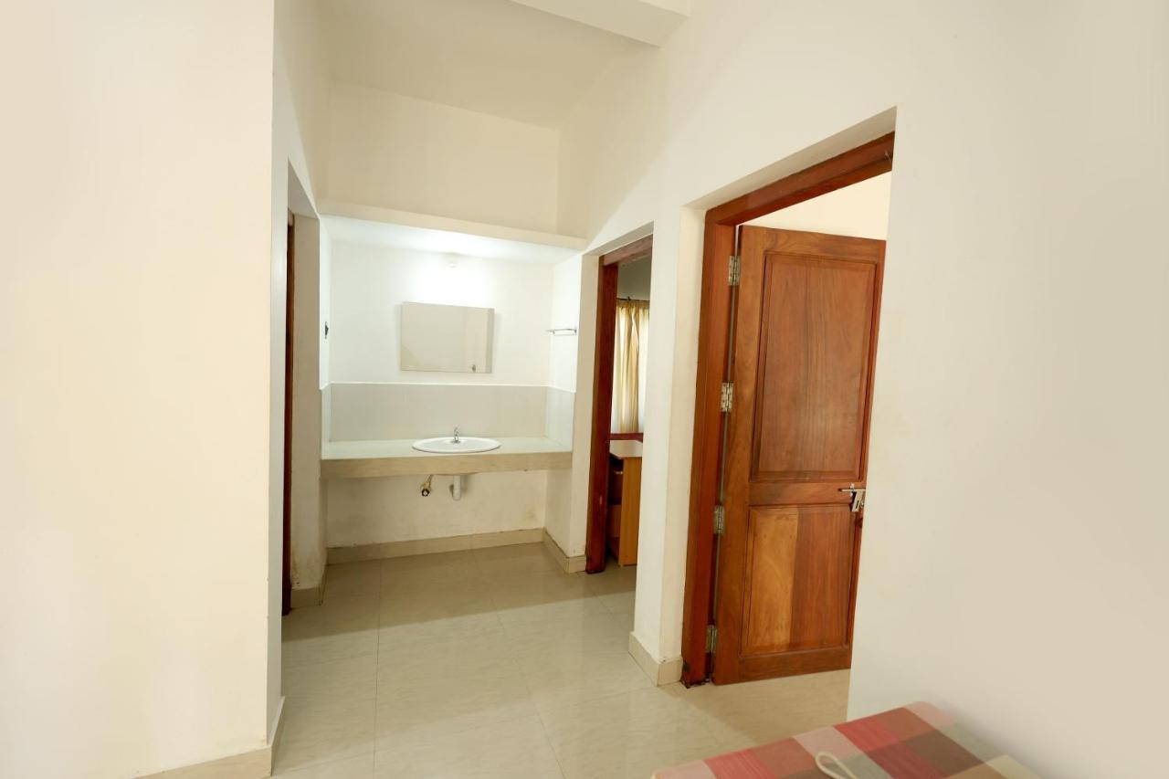 Tellicherry Daffodil Rooms - Non Ac מראה חיצוני תמונה